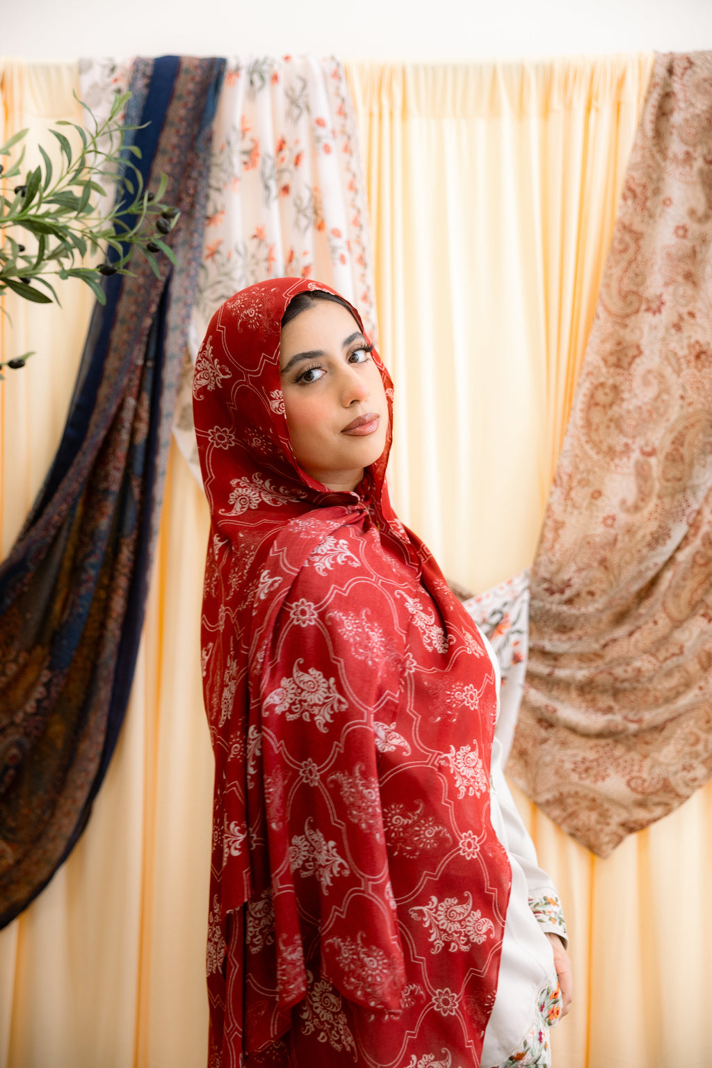 Laal Damask