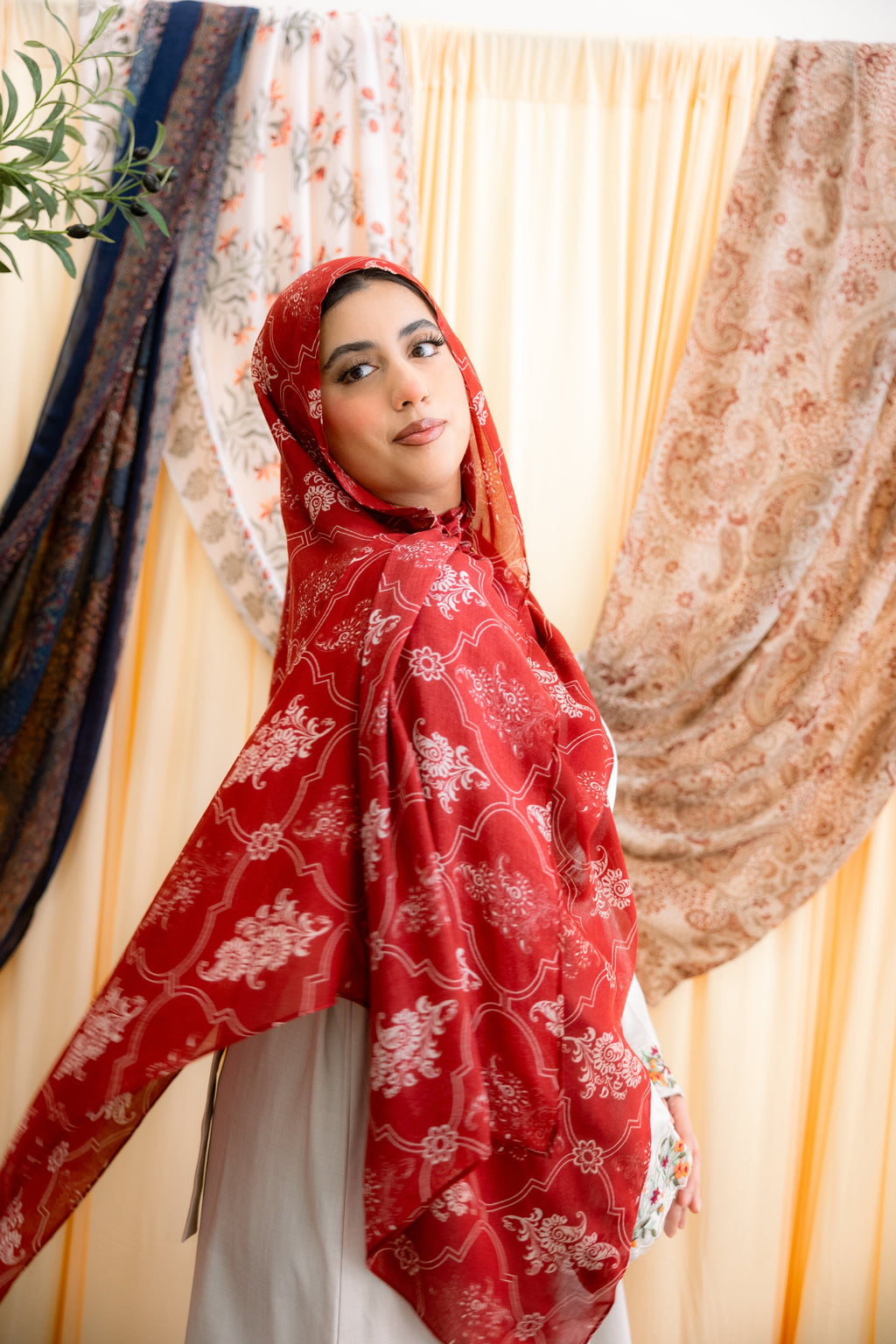 Laal Damask